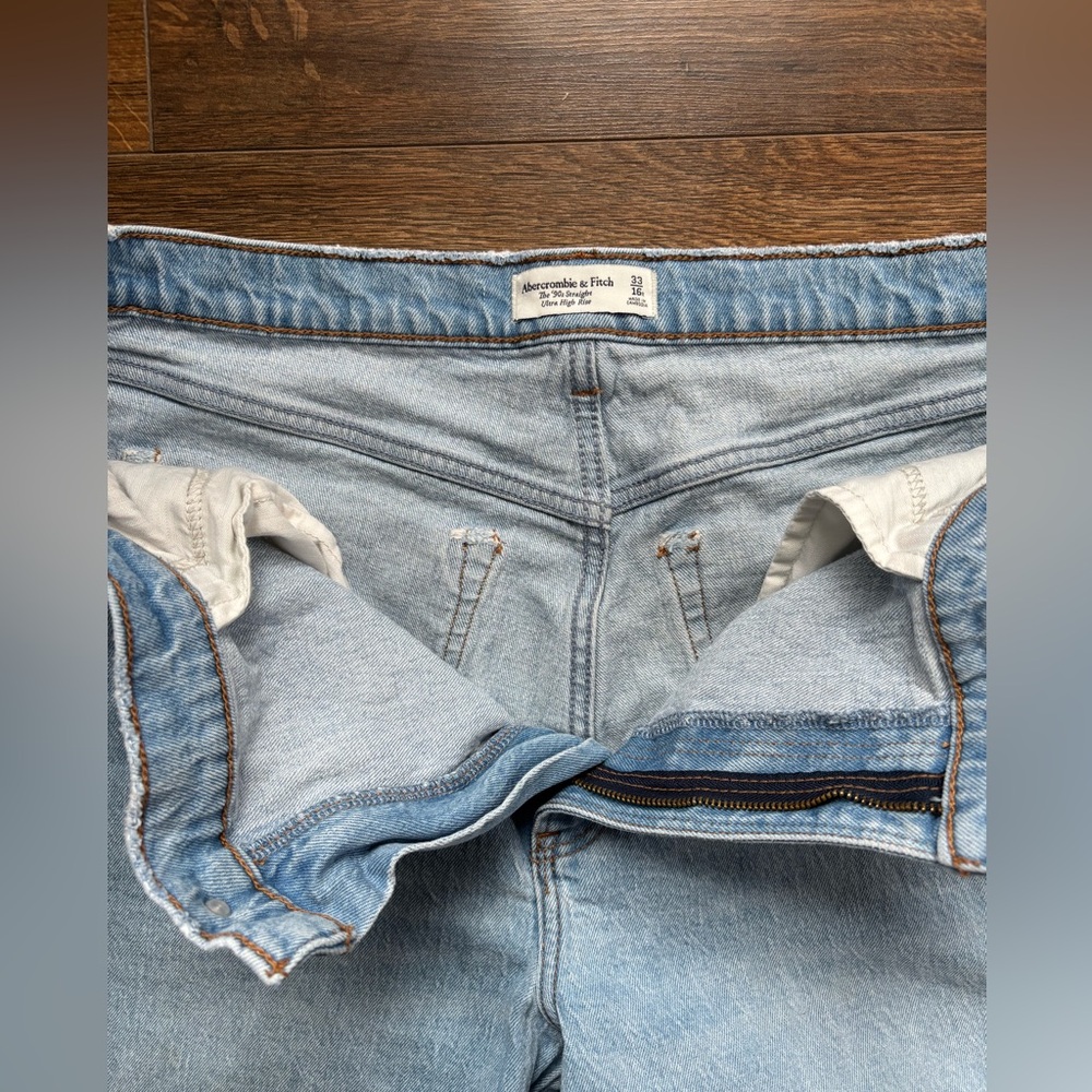 Abercrombie & Fitch Light Blue High Rise Women's Jeans - Picture 5 of 11